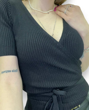 Maglia in filo ad incrocio beige mondello store