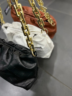 Borsa con catena mod. Bottega V 3 colori Mondello Store