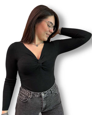 Maglia nodo e scollo profondo Mondello Store