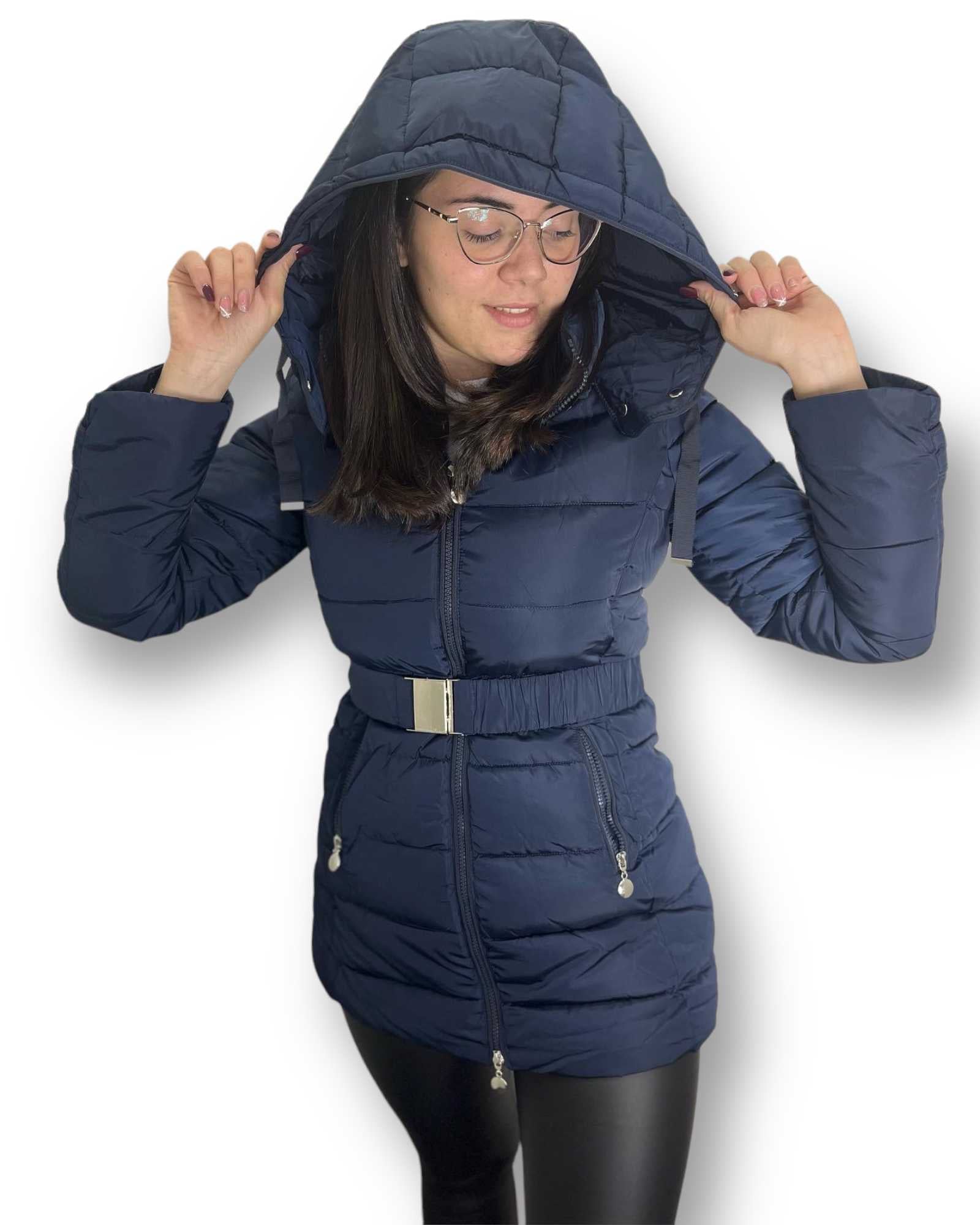 Piumino con cappuccio e cintura Mondello Store