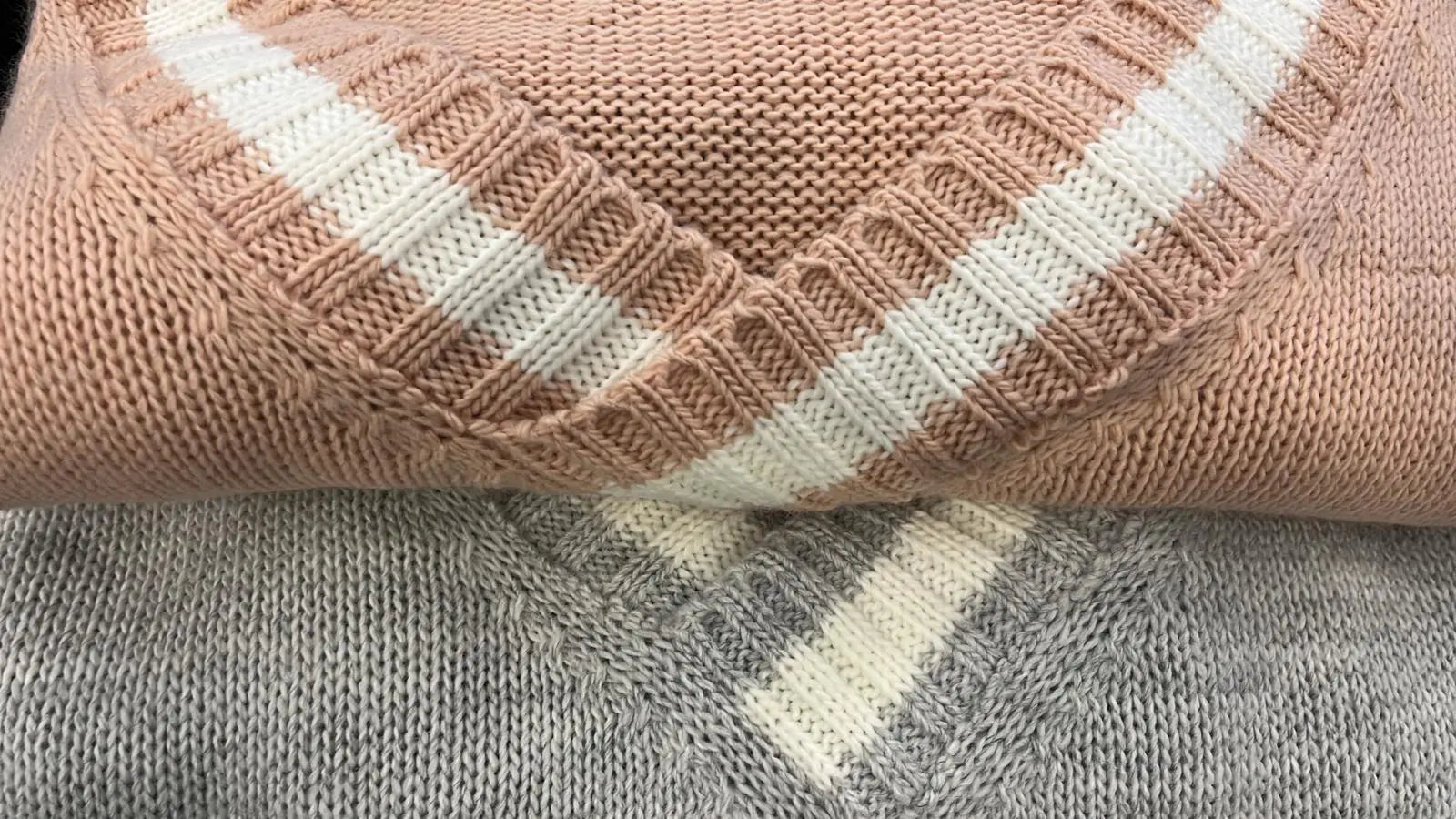 Pullover V 3 colori mondello store