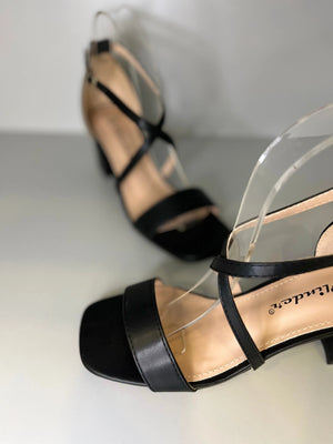 Sandalo Kate in ecopelle nero mondello store