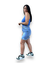 Gonna akè in blu jeans akè
