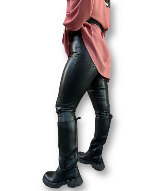 Leggings effetto pelle nero akè